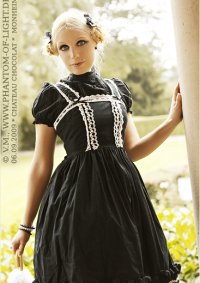Cosplay-Cover: Gothic Crinkle Lolita