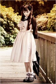 Cosplay-Cover: Classic Lolita ~ altrosa Kleid von H&M ~ Aug. 2012