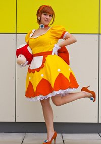 Cosplay-Cover: Prinzessin Daisy [Vintage Super Mario Bros]