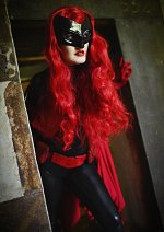 Cosplay-Cover: Batwoman (Kate Kane)