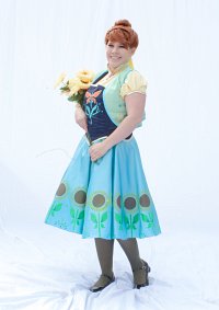 Cosplay-Cover: Anna von Arendelle Party Fever