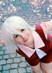 Cosplay-Cover: Lisanna Strauss (Youth Vers.)