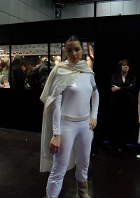 Cosplay-Cover: Padmé Naberrie (White Battle Outfit)