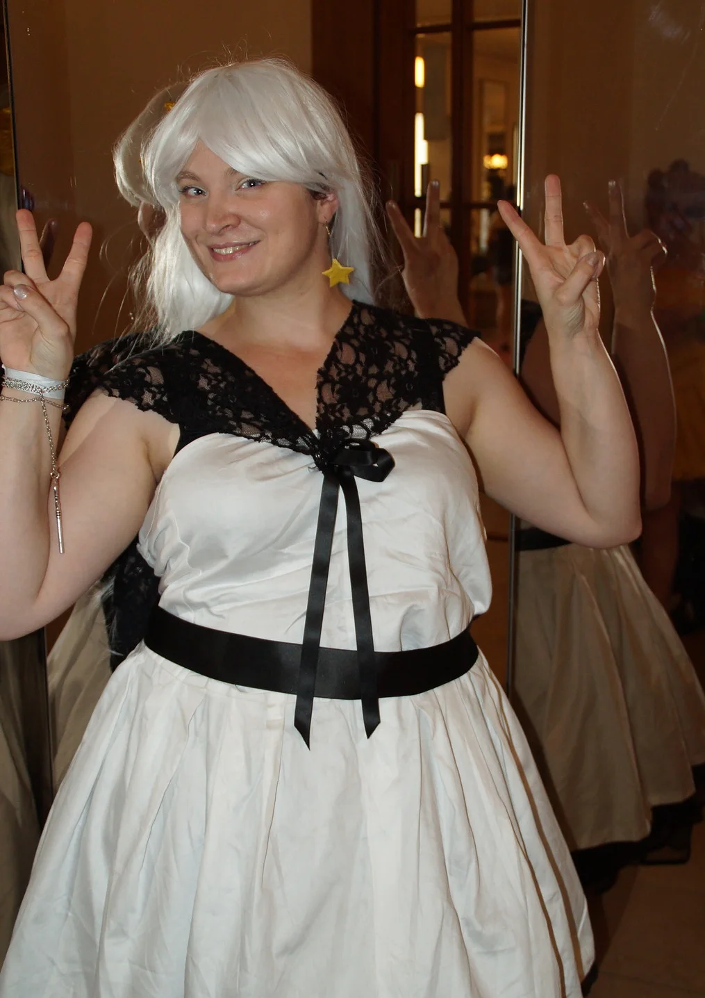Cosplay-Cover: Helena [Alltag] (Sonnwende)