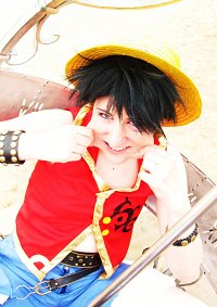 Cosplay-Cover: Luffy Default Costume