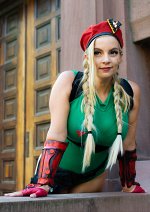 Cosplay-Cover: Cammy White