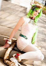 Cosplay-Cover: green haired Cat