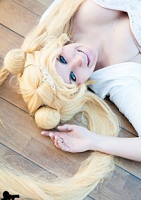 Cosplay-Cover: Usagi (Ballkleid)