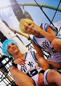 Cosplay-Cover: Ryōta Kise [Teiko]