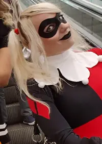 Cosplay-Cover: Harley Quinn (Classic)