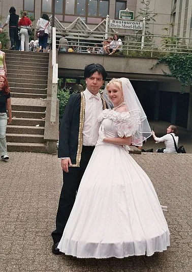 Cosplay-Cover: Usagi Brautkleid 1