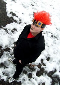 Cosplay-Cover: Eustass Captain Kid [Schuluniform]