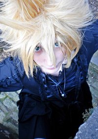 Cosplay-Cover: Gothic Cloud(ine)