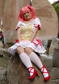 Cosplay-Cover: Kaname Madoka *Puella Magi*