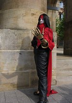 Cosplay-Cover: Vincent Valentine (AC)