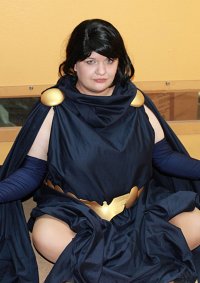 Cosplay-Cover: Raven [Teen Titans 2010-2011]