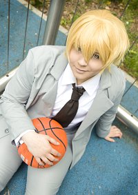 Cosplay-Cover: Ryota Kise [Schuluniform]