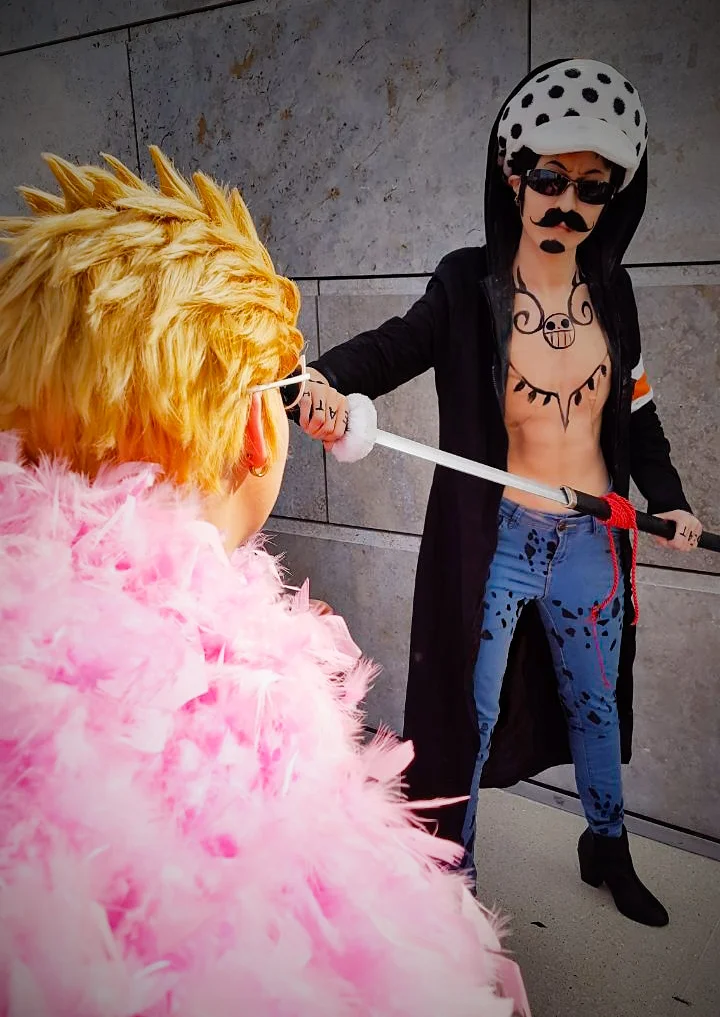 Cosplay-Cover: Trafalgar D. Law Dressrosa ~undercover~