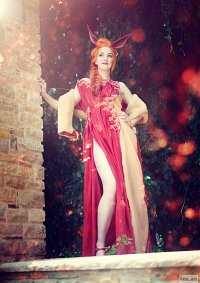 Cosplay-Cover: Flamara [Thema: "Evening Red"]