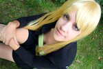 Cosplay-Cover: Winry Rockbell (travel dress)