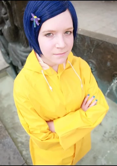 Cosplay-Cover: Coraline Jones