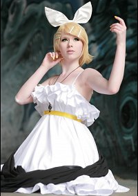 Cosplay-Cover: Kagamine Rin ❀ Synchronicity ❀