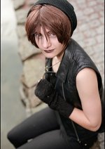 Cosplay-Cover: Eren Jäger (Goth)