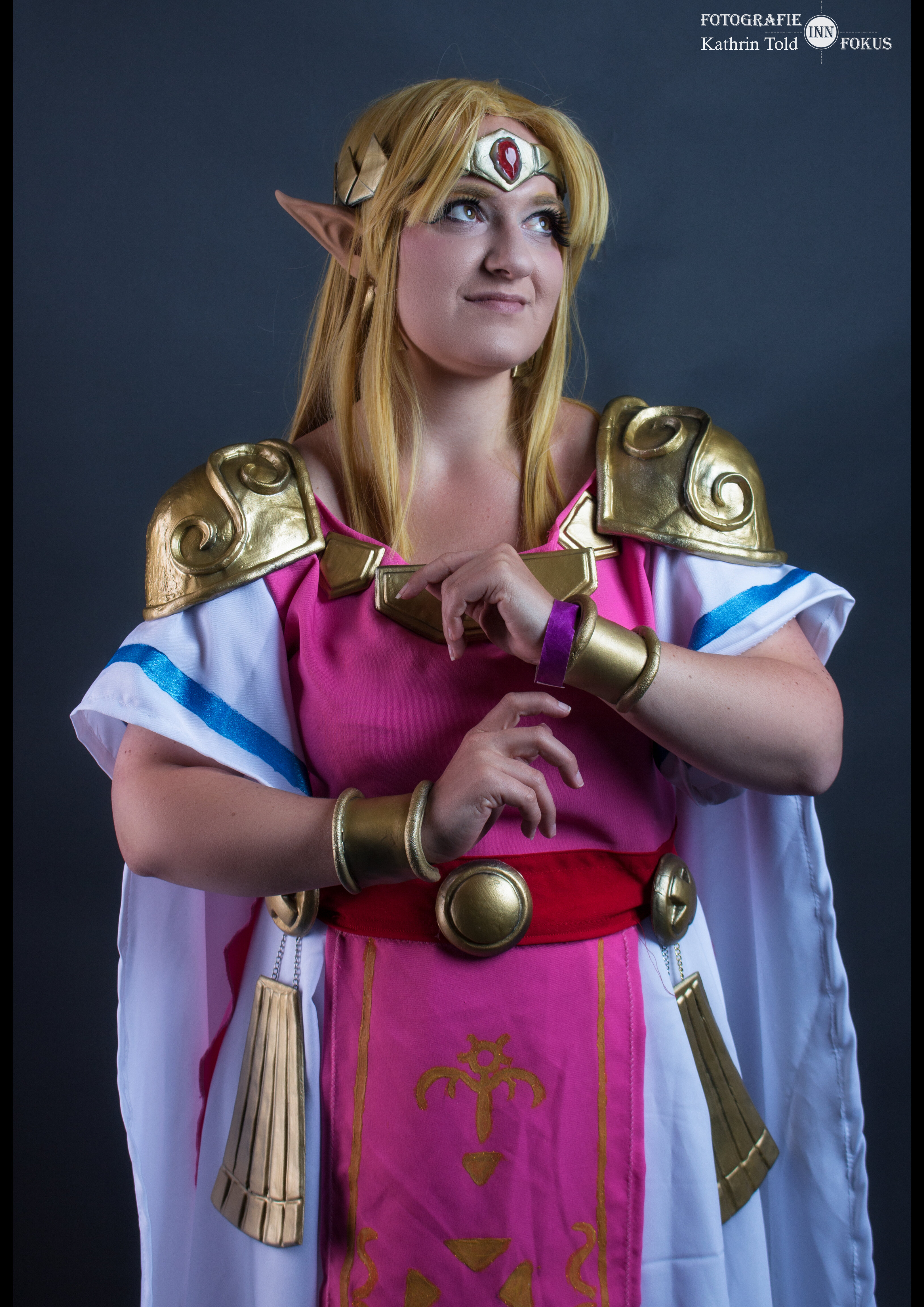 Cosplay-Cover: Princess Zelda [A Link between Worlds]