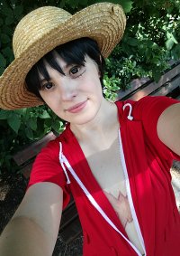 Cosplay-Cover: Monkey D. Luffy [Hand Island Adventure]