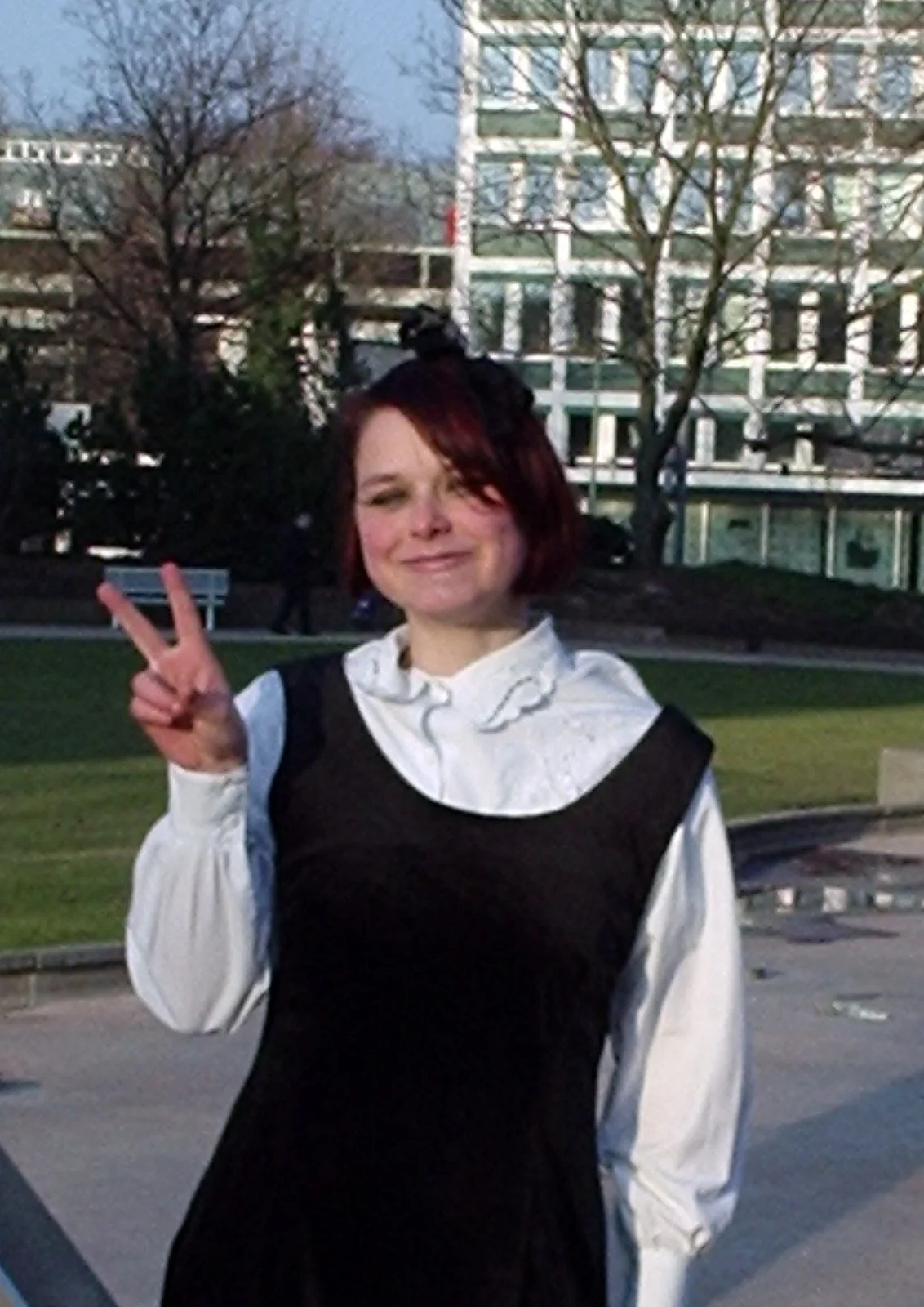 Cosplay-Cover: schwarz-weißes etwas