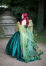 Cosplay-Cover: Poison Ivy Ball Gown