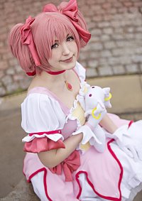 Cosplay-Cover: Madoka Kaname