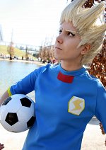 Cosplay-Cover: Gouenji Shuuya [Inazuma Japan Trikot]