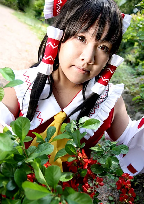 Cosplay-Cover: Reimu Hakurei