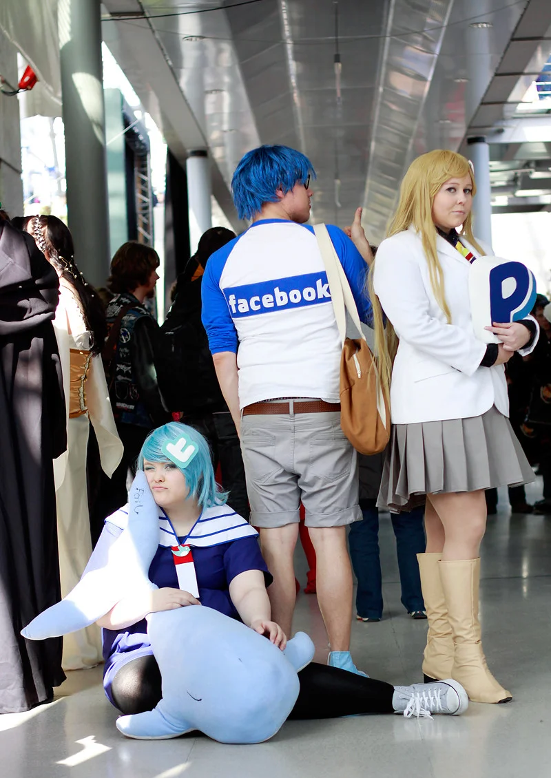 Cosplay-Cover: Ebay (Social Network tan)