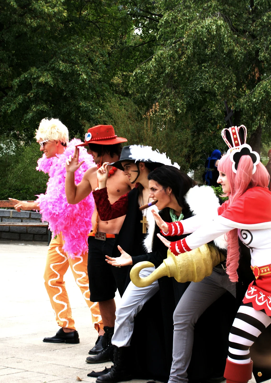 Cosplay-Cover: Perona mit Thriller Bark Outfit