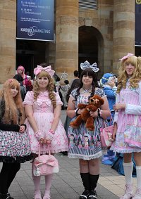 Cosplay-Cover: Little Pony Lolita