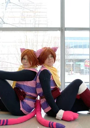 Cosplay-Cover: Einer der Zwillinge
