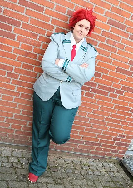 Cosplay-Cover: Eijirou Kirishima [School]