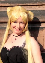 Cosplay-Cover: Usagi Tsukino [Artwork-Abendkleid]