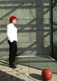 Cosplay-Cover: Akashi Seijuro (Teiko Schuluniform)