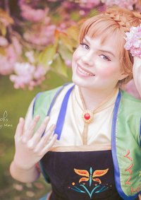 Cosplay-Cover: Anna von Arendelle (Partyfieber)