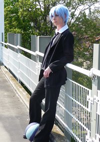 Cosplay-Cover: Kuroko Tetsuya (Black Suit)