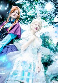 Cosplay-Cover: Anna von Arendelle [No Flutter]