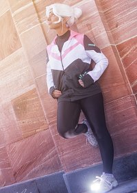 Cosplay-Cover: Allura [Kitty Hoodie]