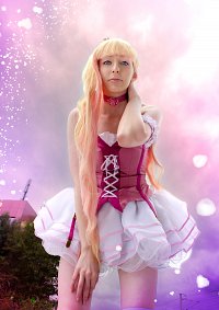 Cosplay-Cover: Sheryl Nome - Lion