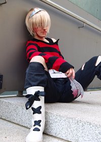 Cosplay-Cover: Belphegor [blutig]