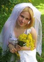 Cosplay-Cover: Poland Wedding dress