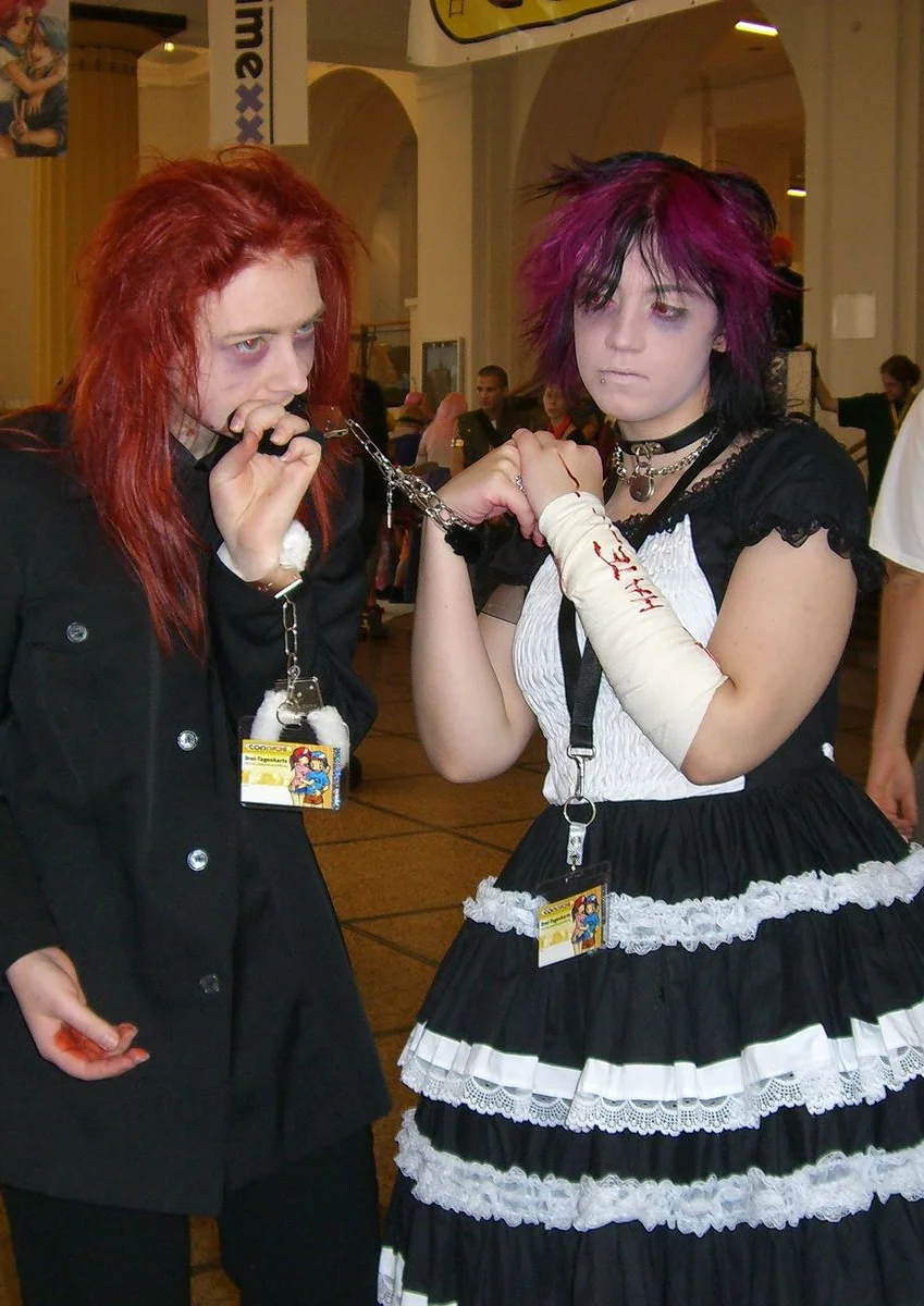 Cosplay-Cover: Dead Gothic Lolita