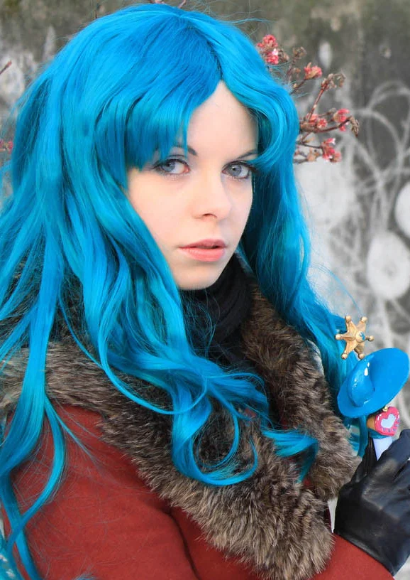 Cosplay-Cover: Michiru Kaiou (Wintermantel Partnerlook)
